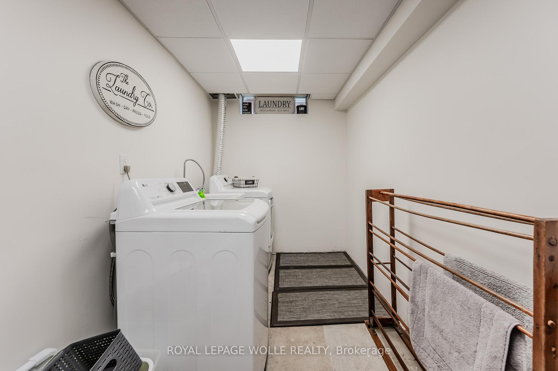 552 Wissler Road photo 29