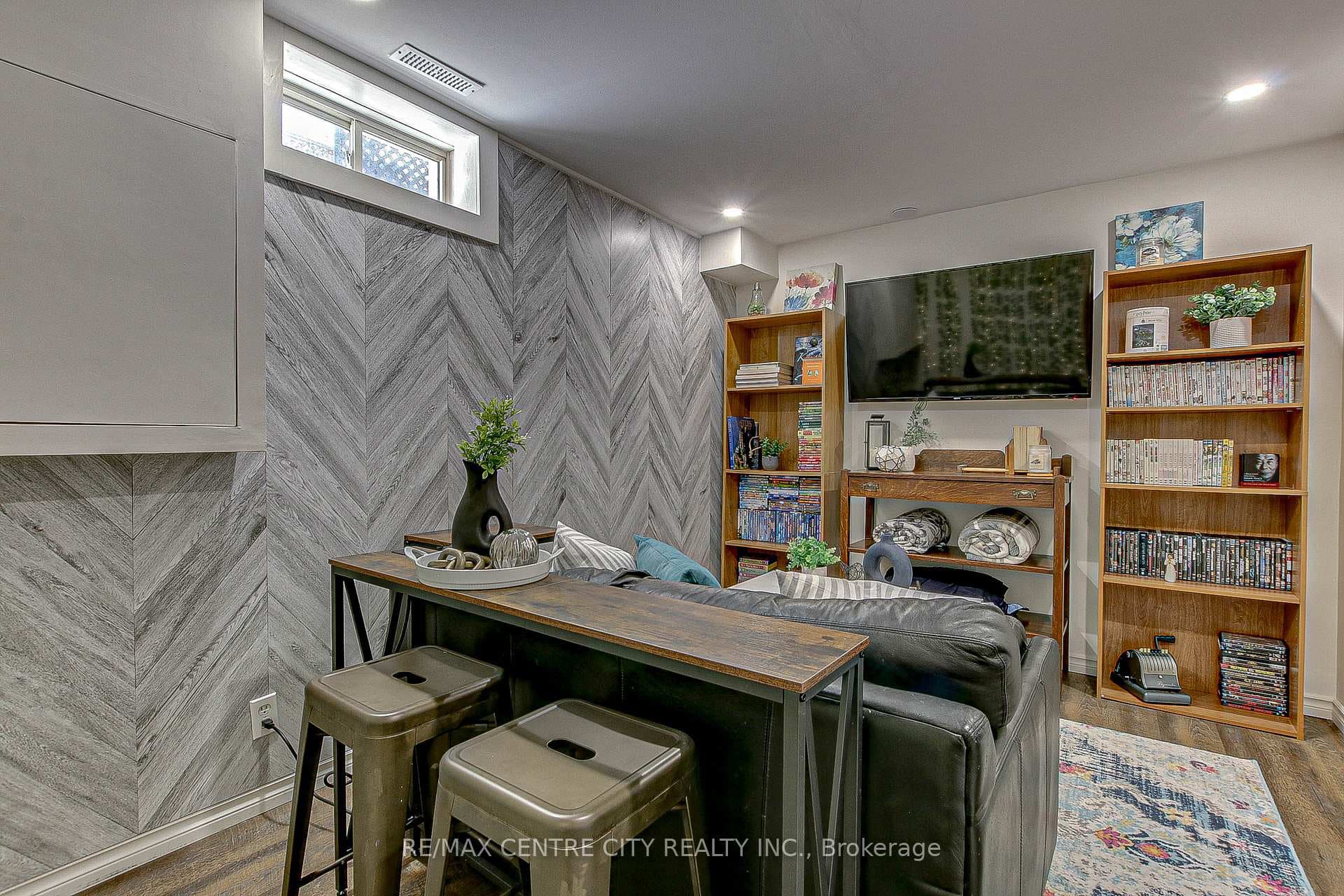 60 Juno Drive photo 21