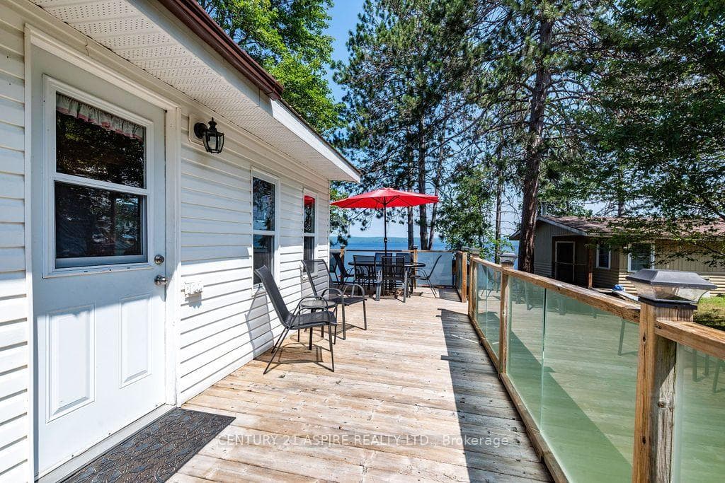 747 Rock Point Lane photo 16