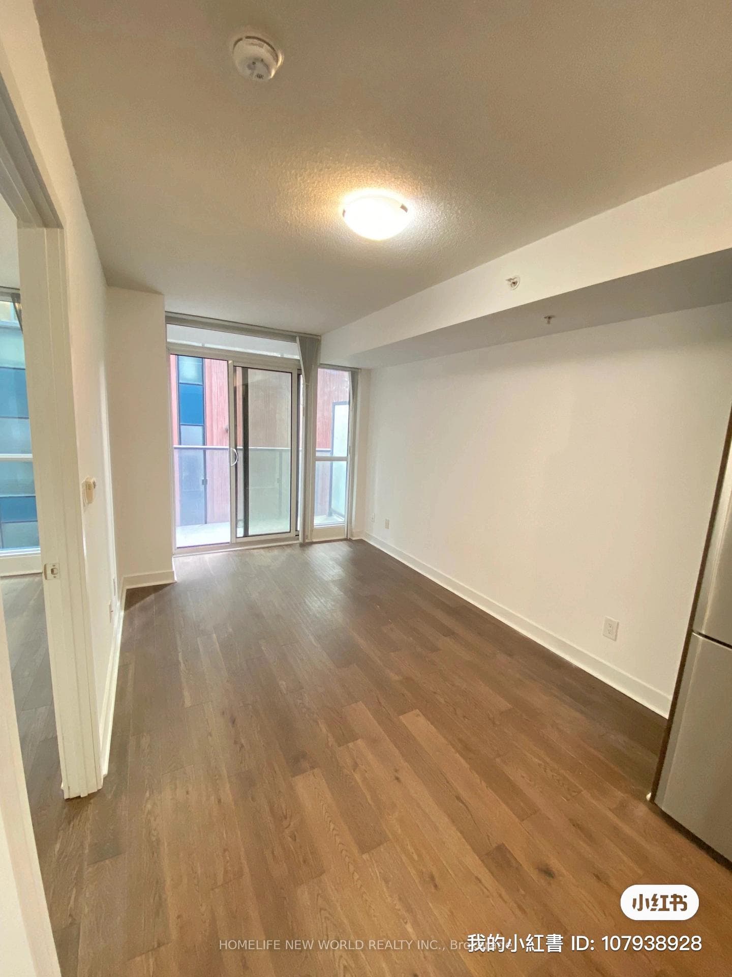 295 Adelaide Street Unit 622 photo 4