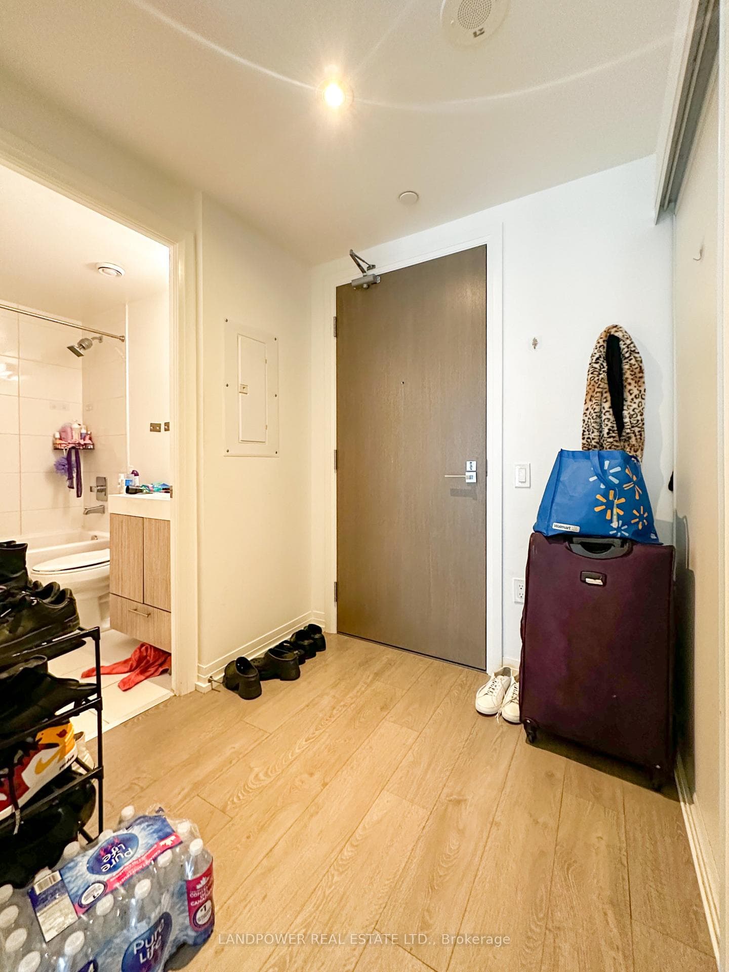 251 Jarvis Street Unit 723 photo 3