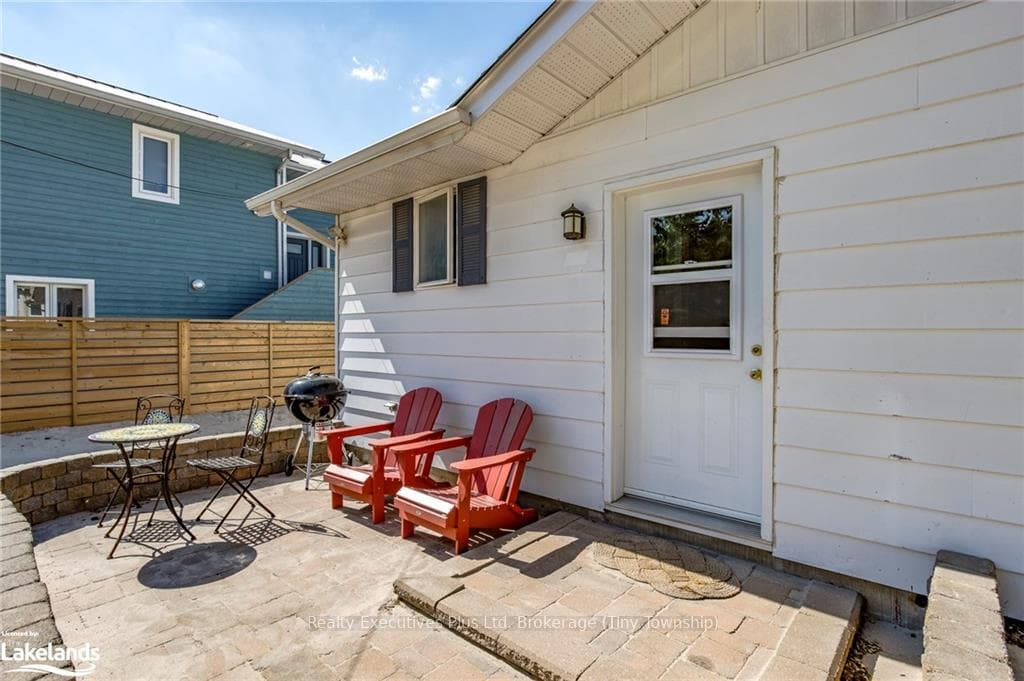 874 TINY BEACHES Road photo 28