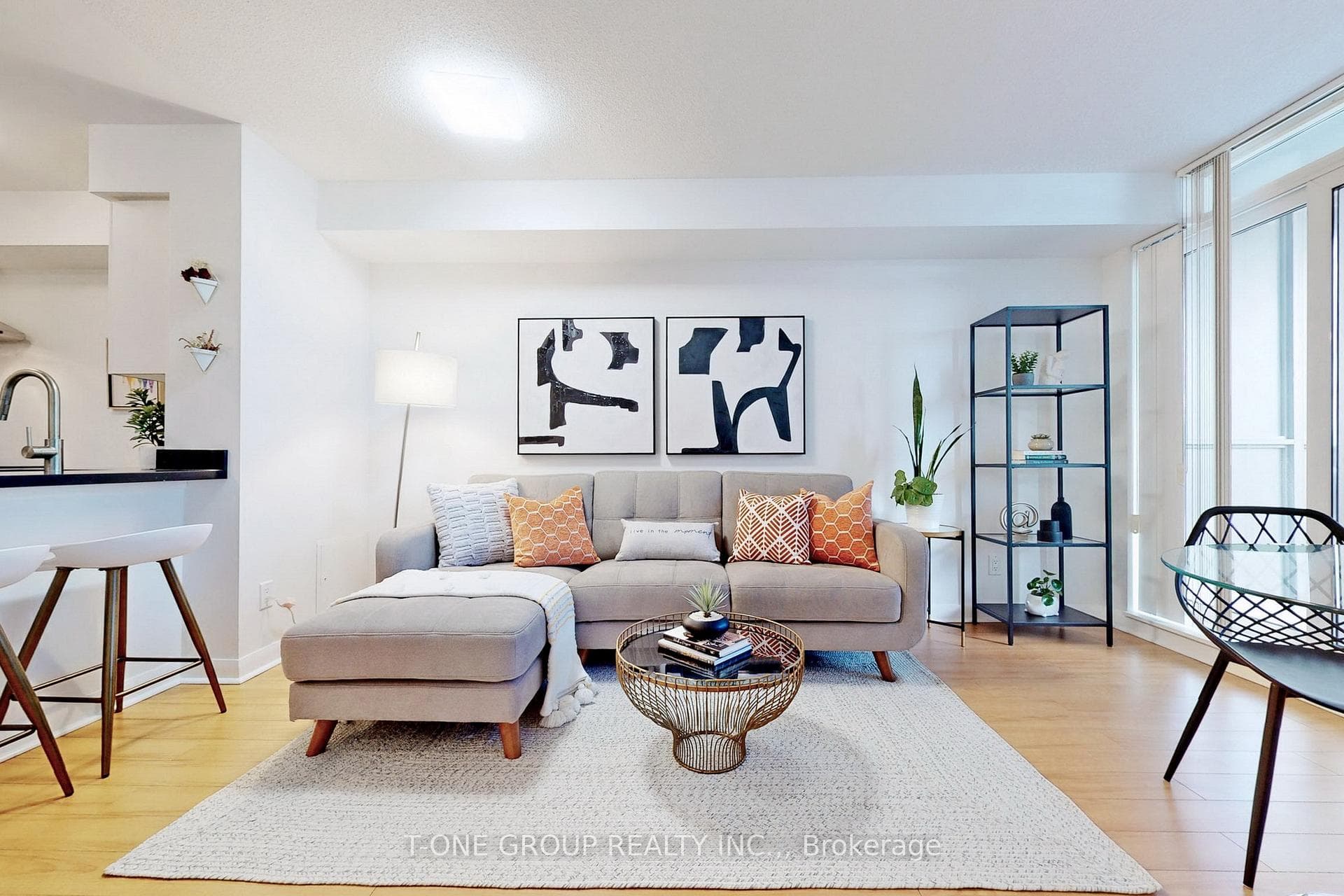 4968 Yonge Street Unit 815 photo 4