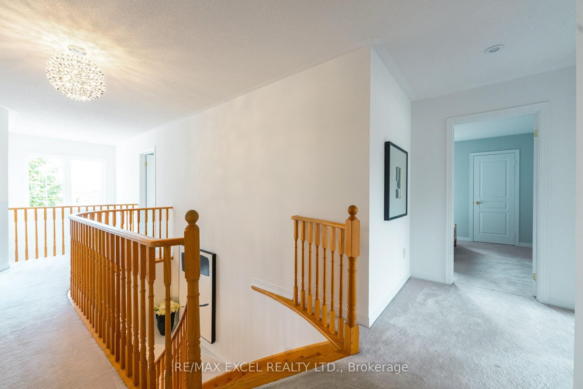96 Willow Heights Boulevard photo 24