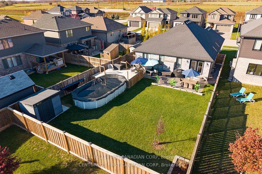 191 GILMOUR Drive photo 42
