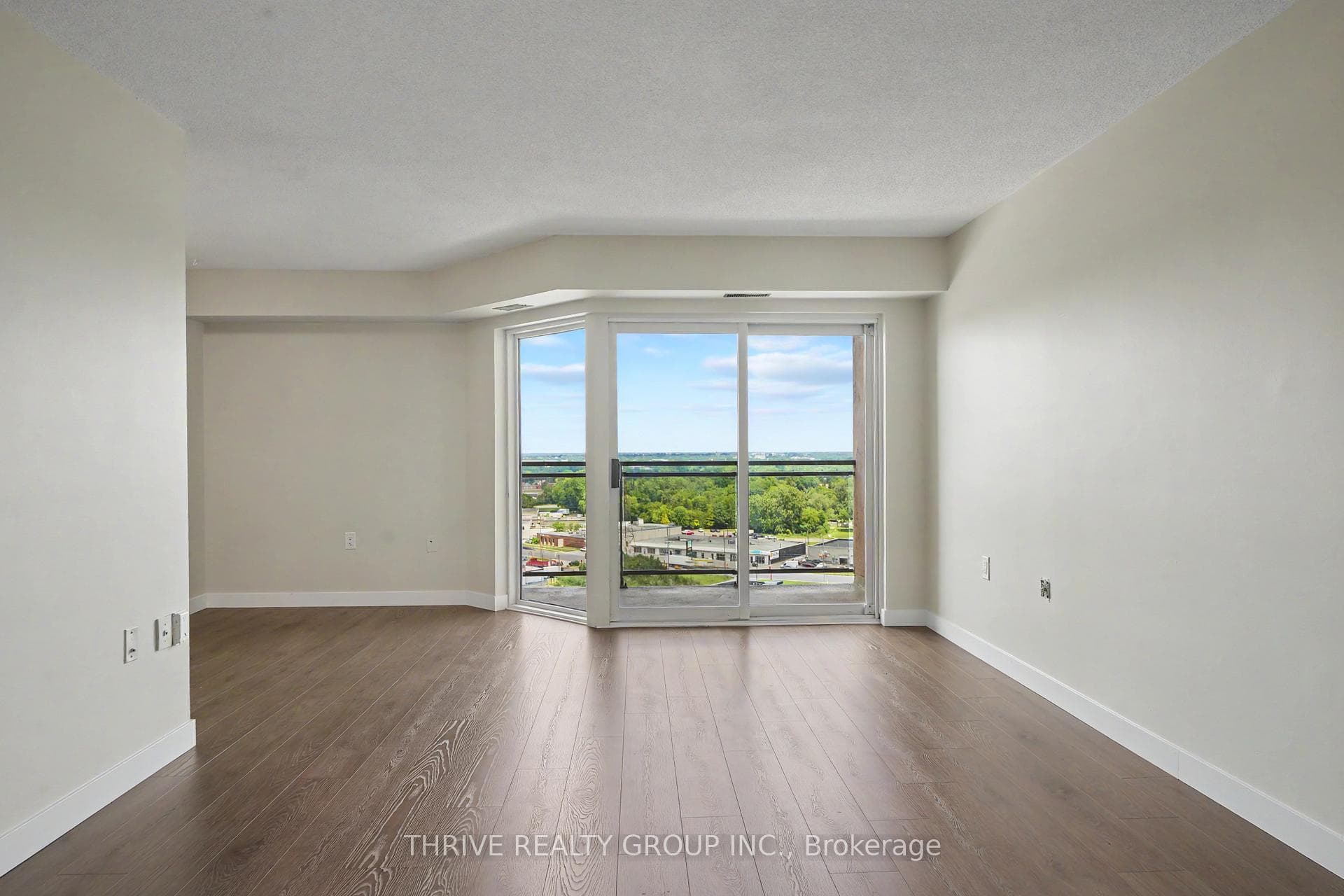 860 Commissioners Road Unit 1403 photo 3