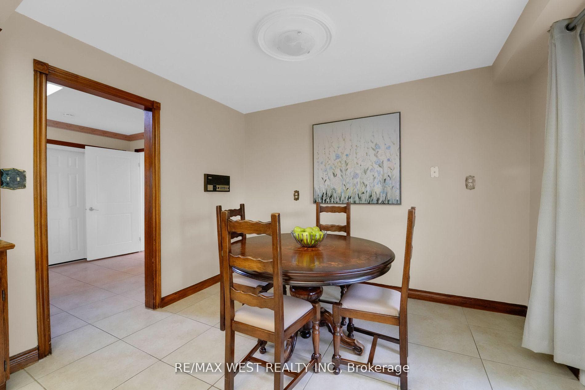 76 Moonstone Place photo 14