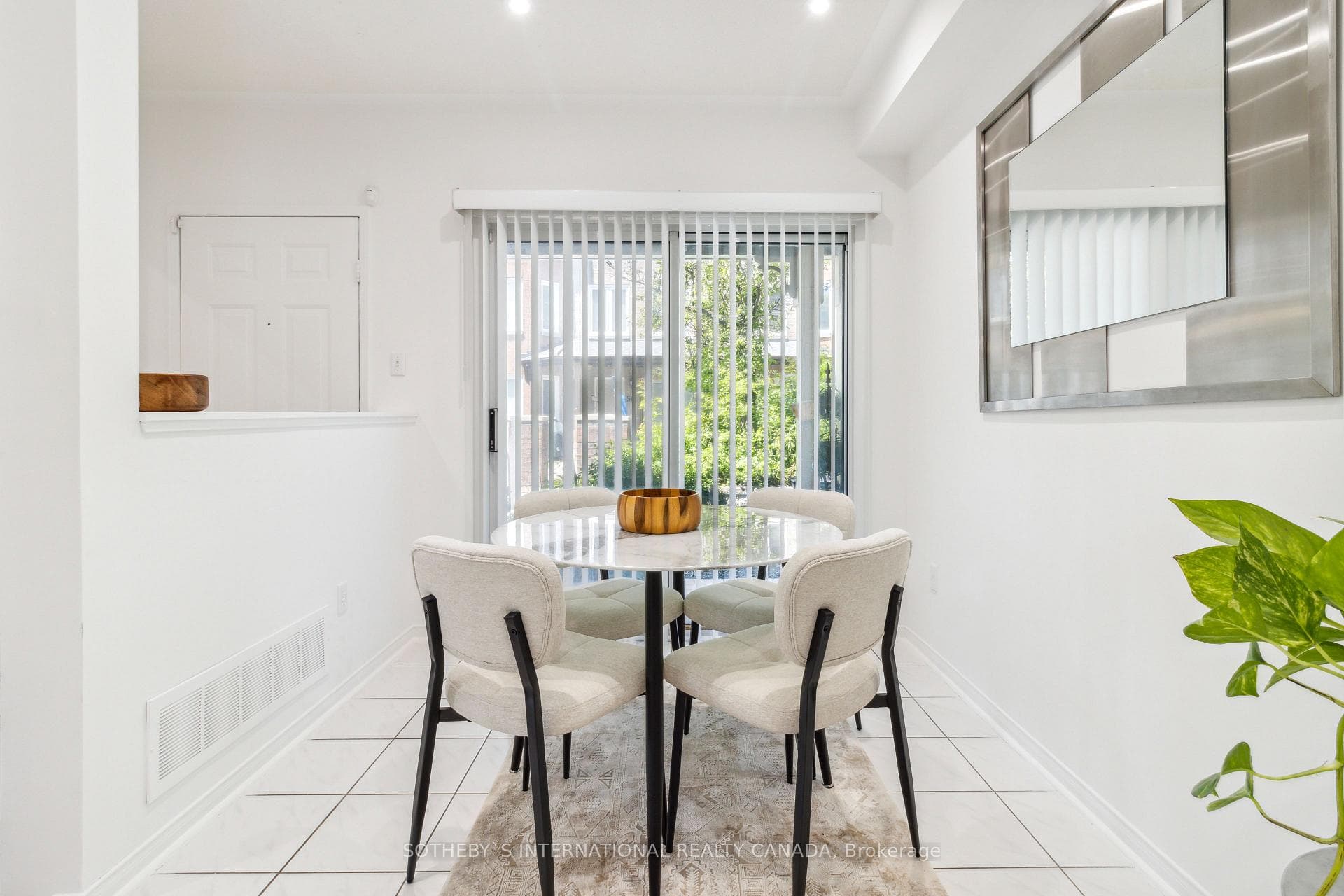 Breakfast Nook