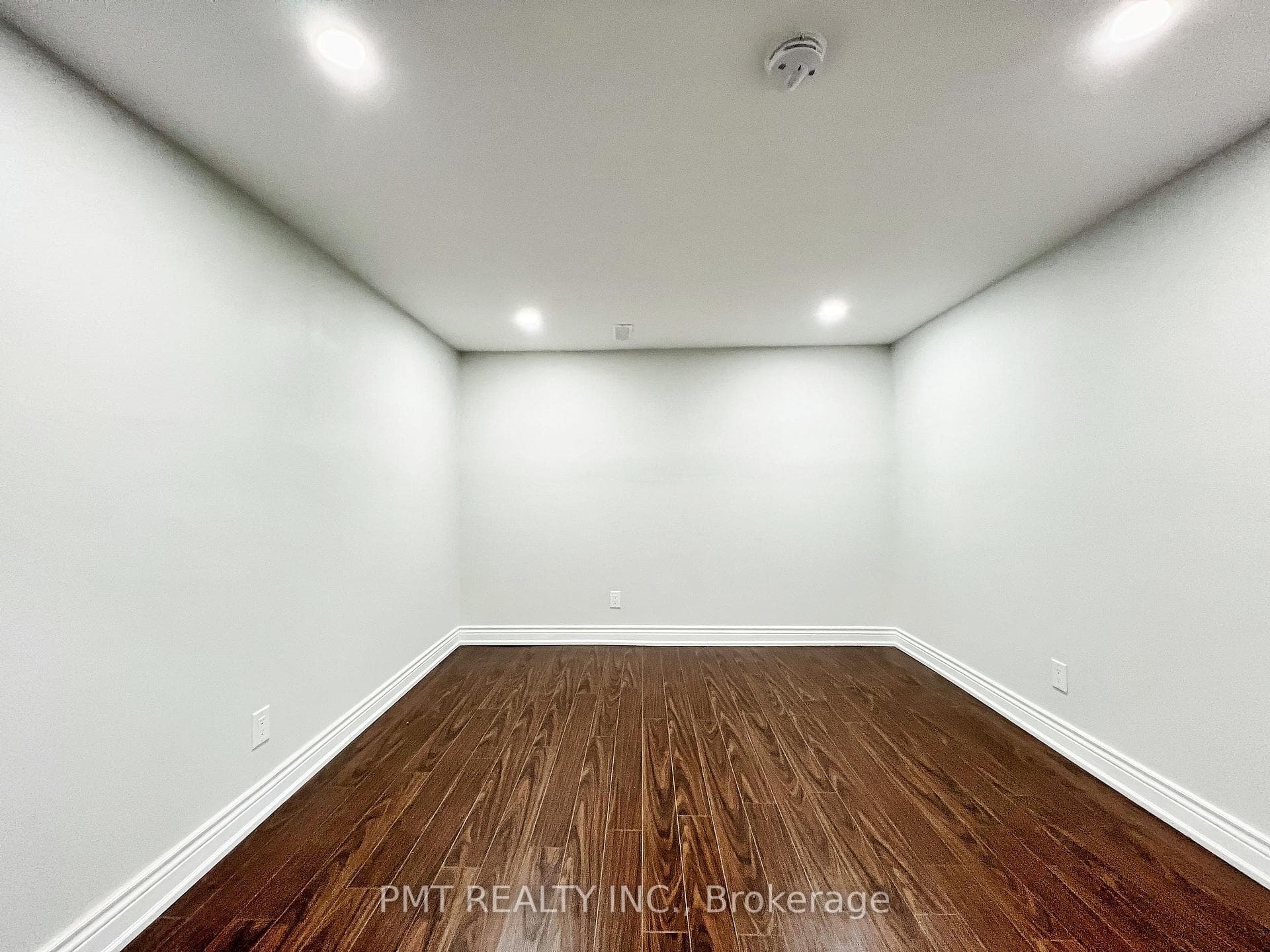 81 Burlington Street photo 38