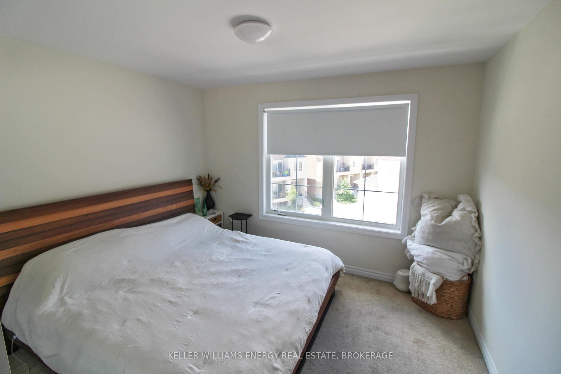 485 Beresford Path Unit 12 photo 5
