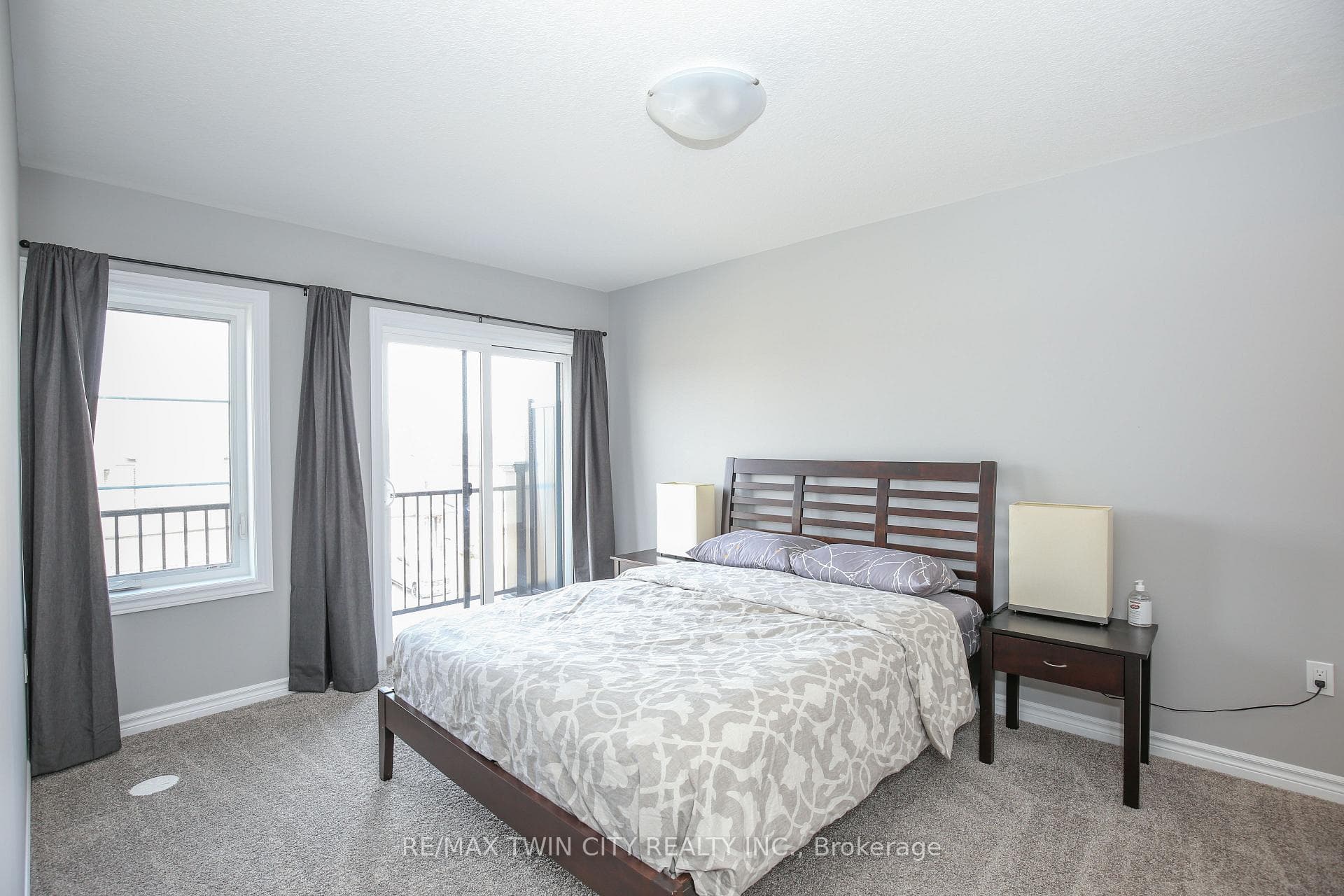 7 Lomond Lane photo 8