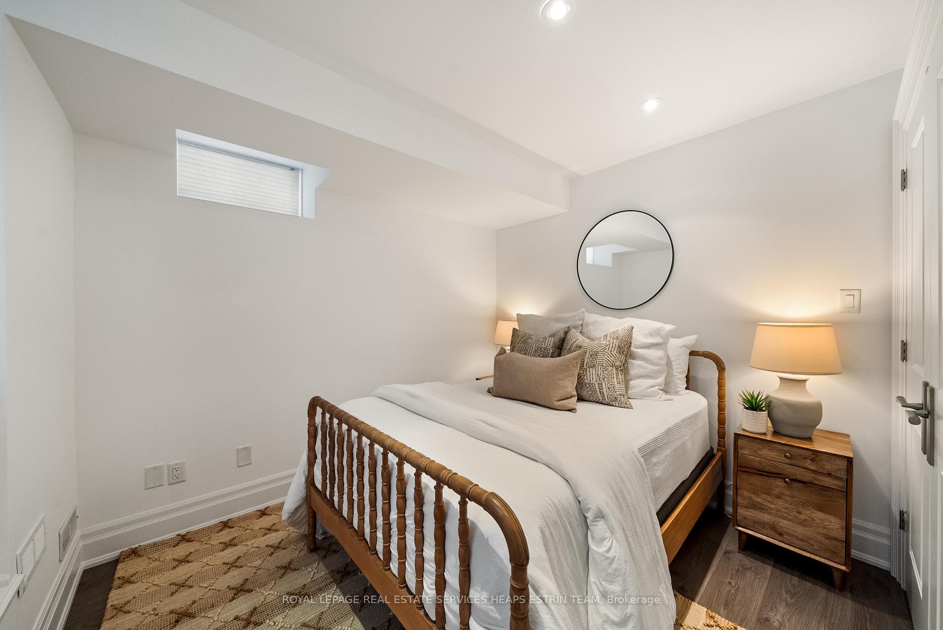 31 Sutherland Drive photo 28