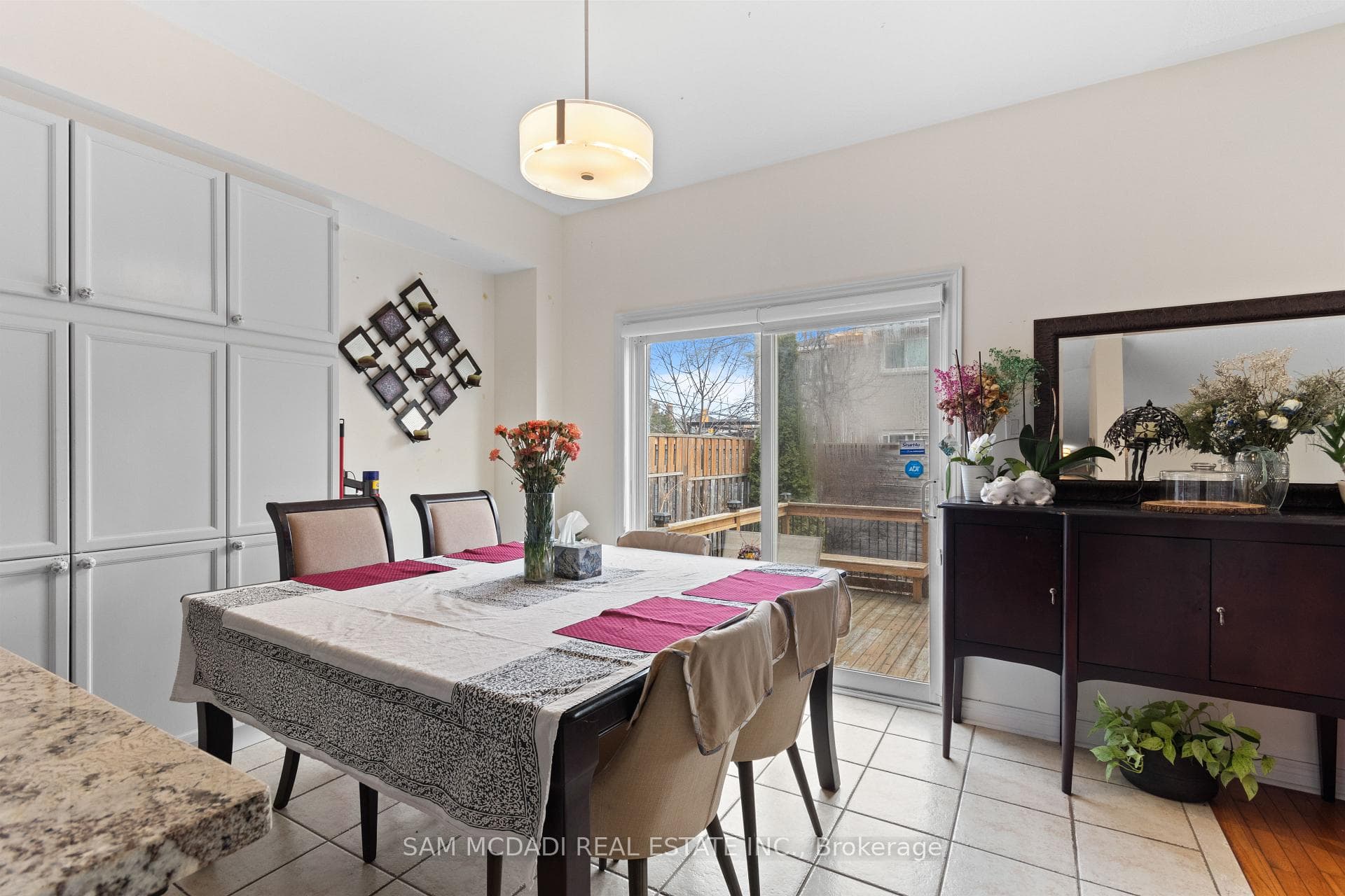1514 Portsmouth Place photo 10