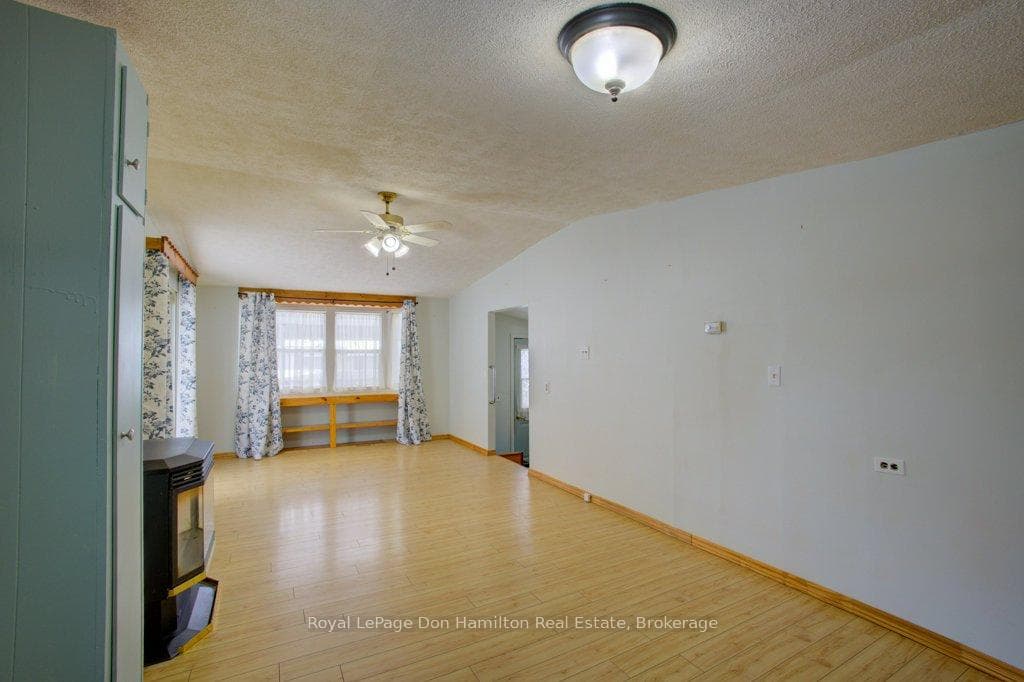 62 Fairview Crescent photo 10
