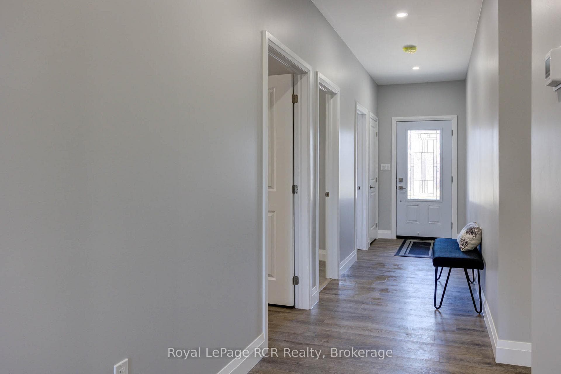 274 Queen Street photo 11
