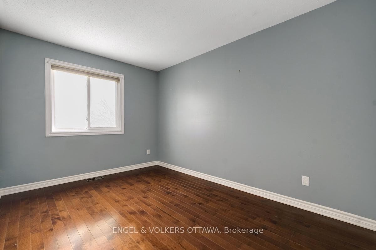 101 Halley Street photo 29