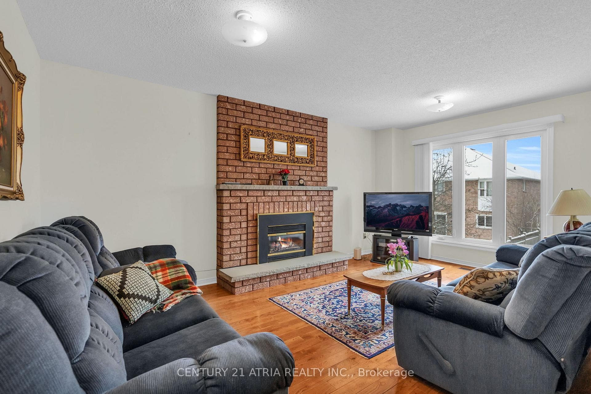 21 Woodstone Avenue photo 12