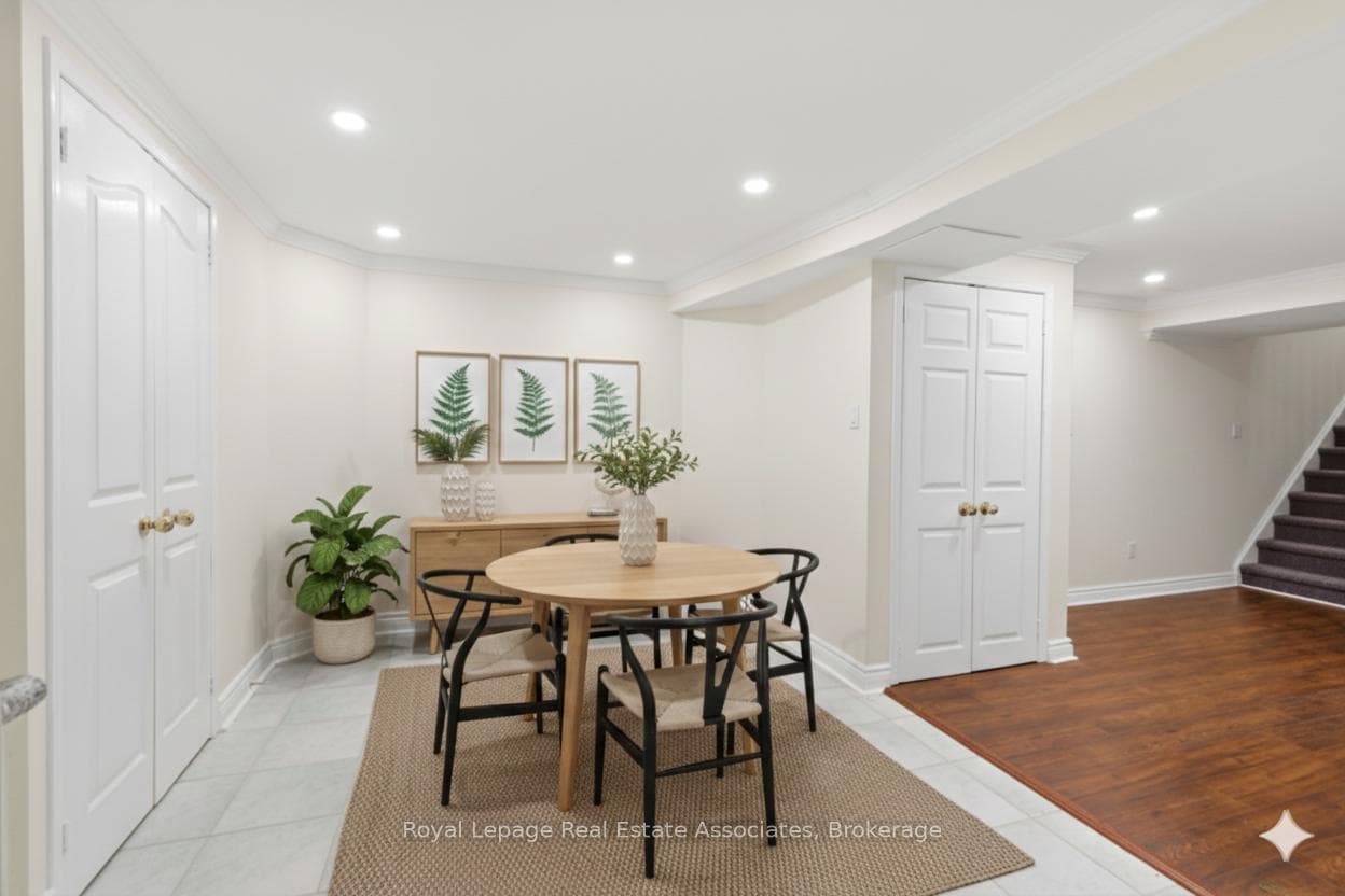 17 Walden Street photo 42