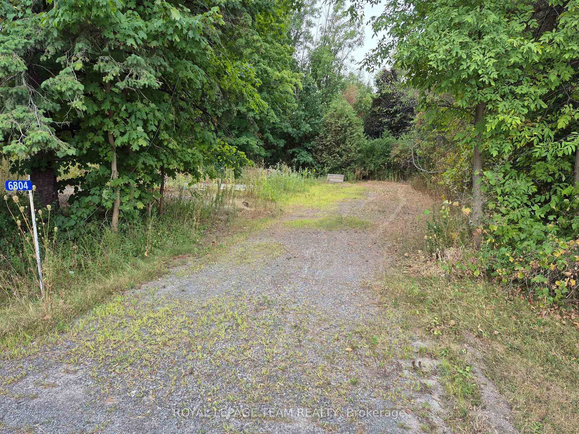Good gravel Driveway