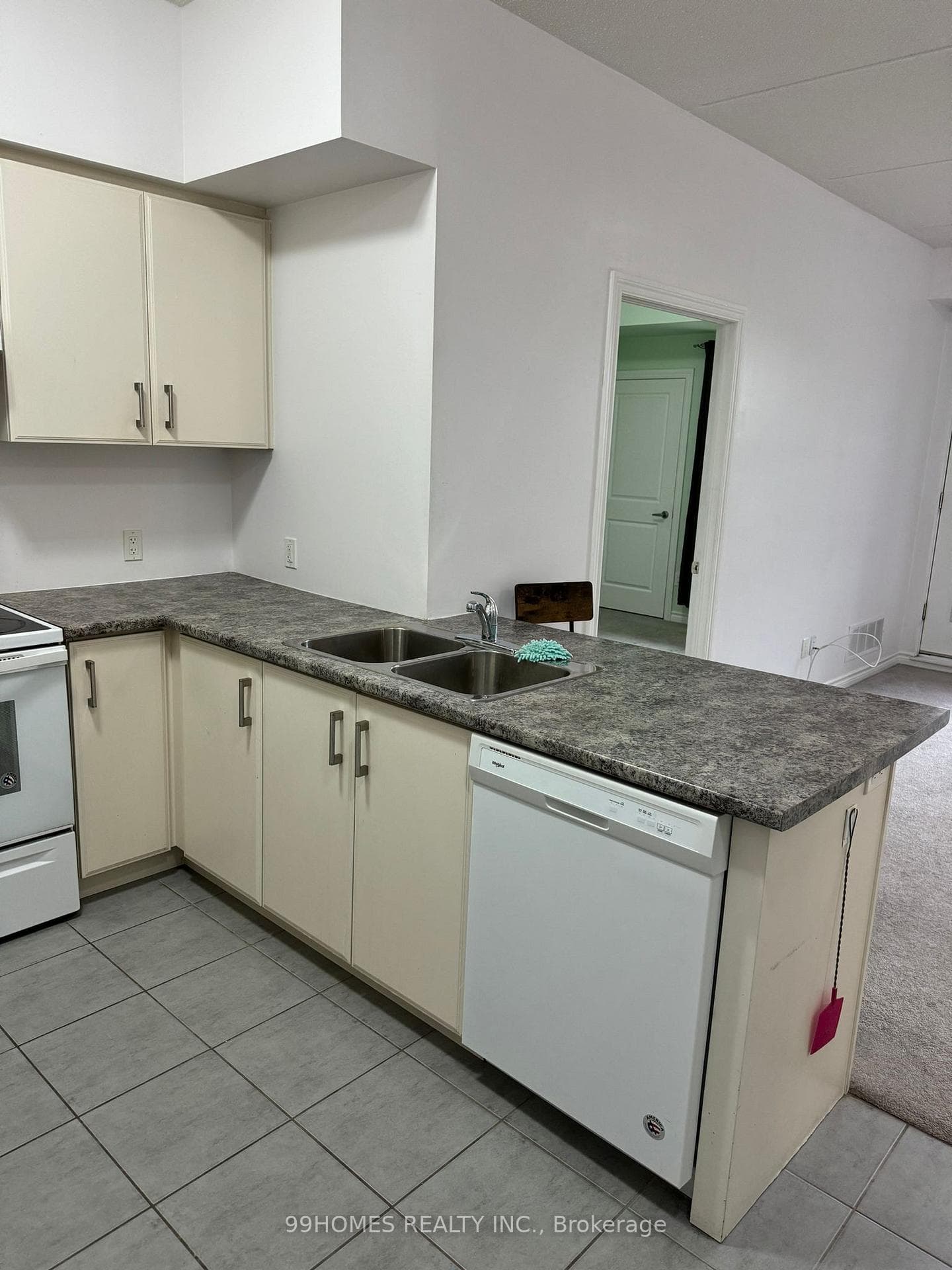 1284 Gordon Street Unit 128 photo 12