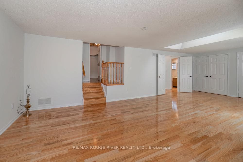 19 Glenthorne Drive photo 22