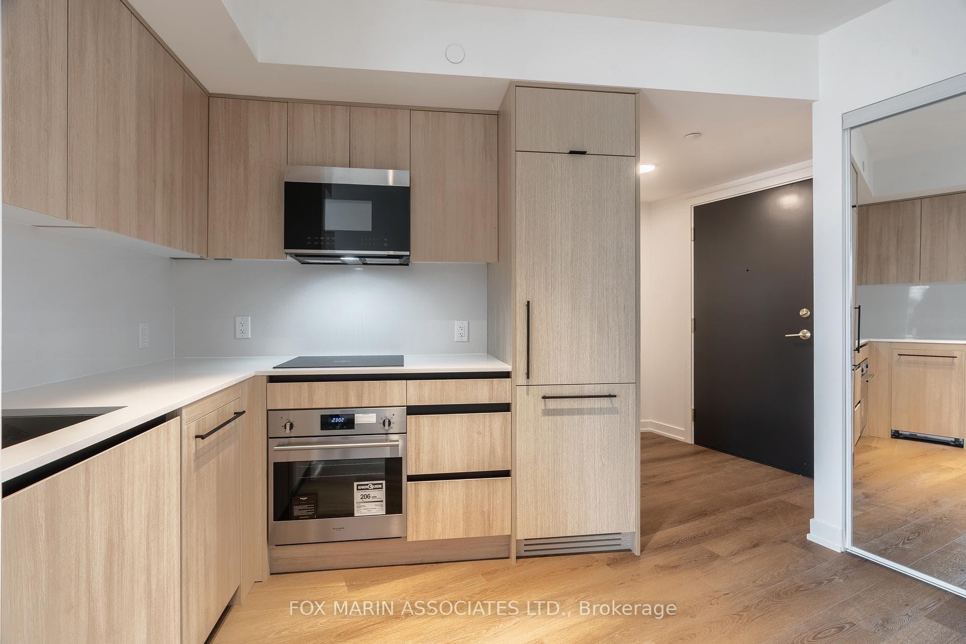 5 Lakeview Avenue Unit 403 photo 11