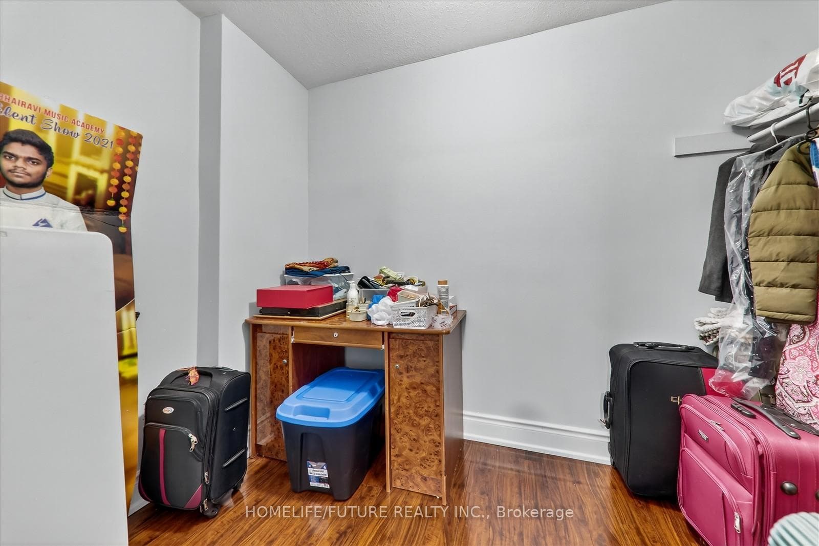 180 Markham Road Unit 705 photo 29