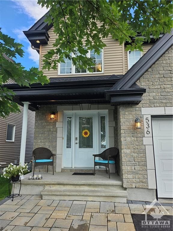 536 RUBY Street photo 3