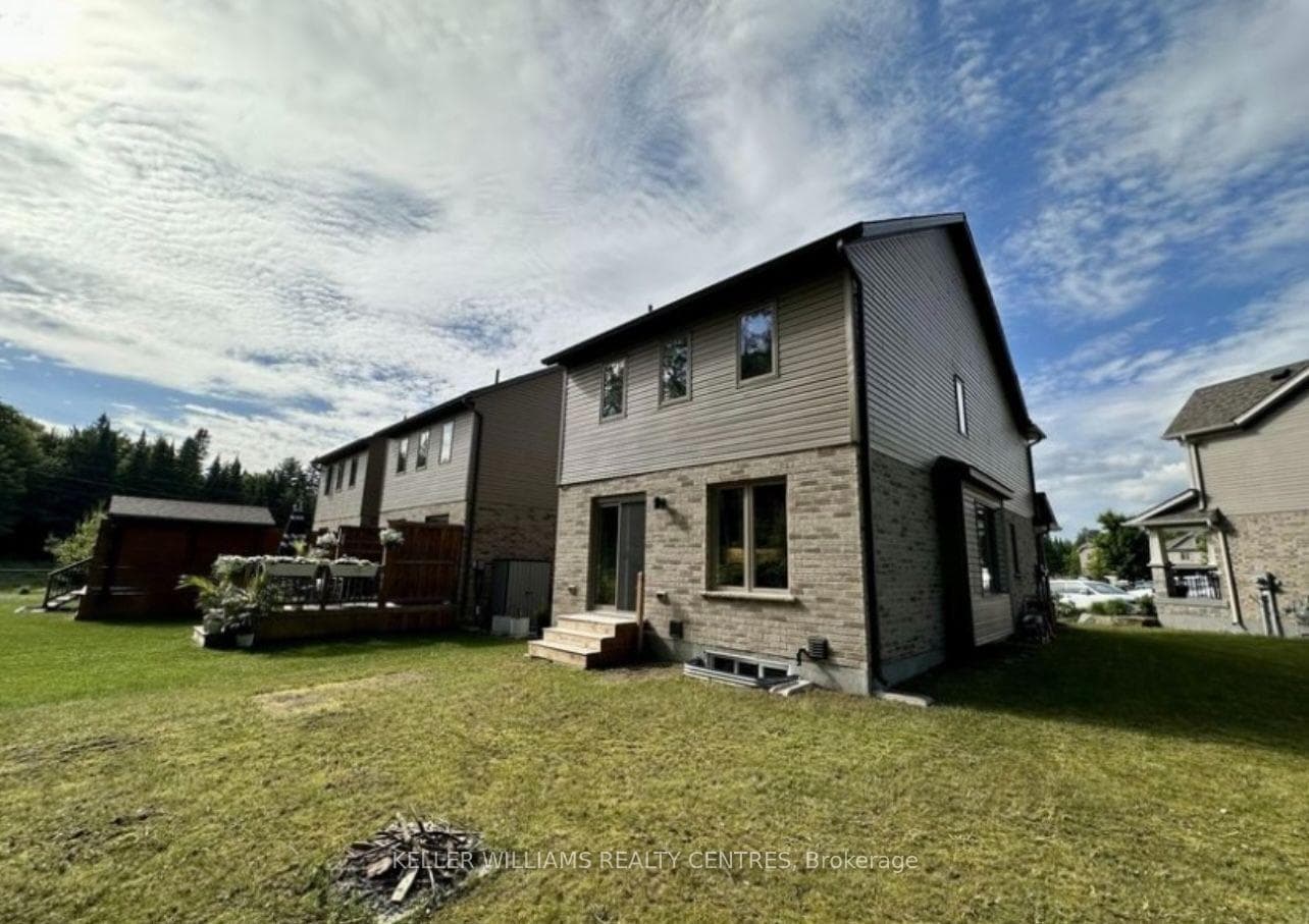 28 Spalding Crescent photo 34