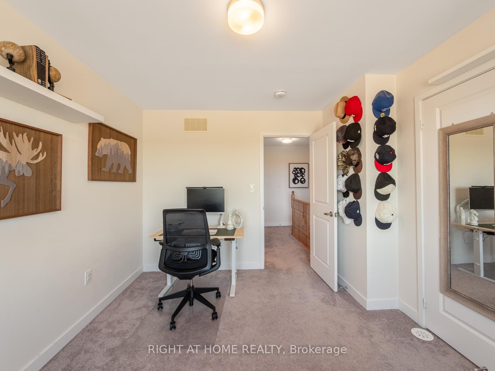 2550 Castlegate Crossing Unit 403 photo 34