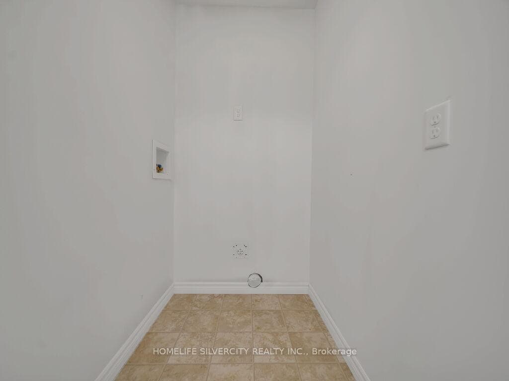 34 Renfrew Street photo 25