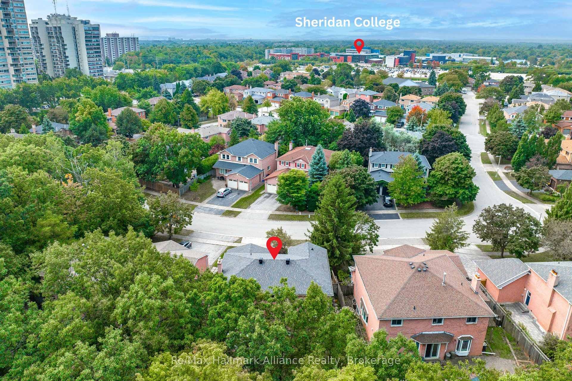 416 Freeman Crescent photo 37