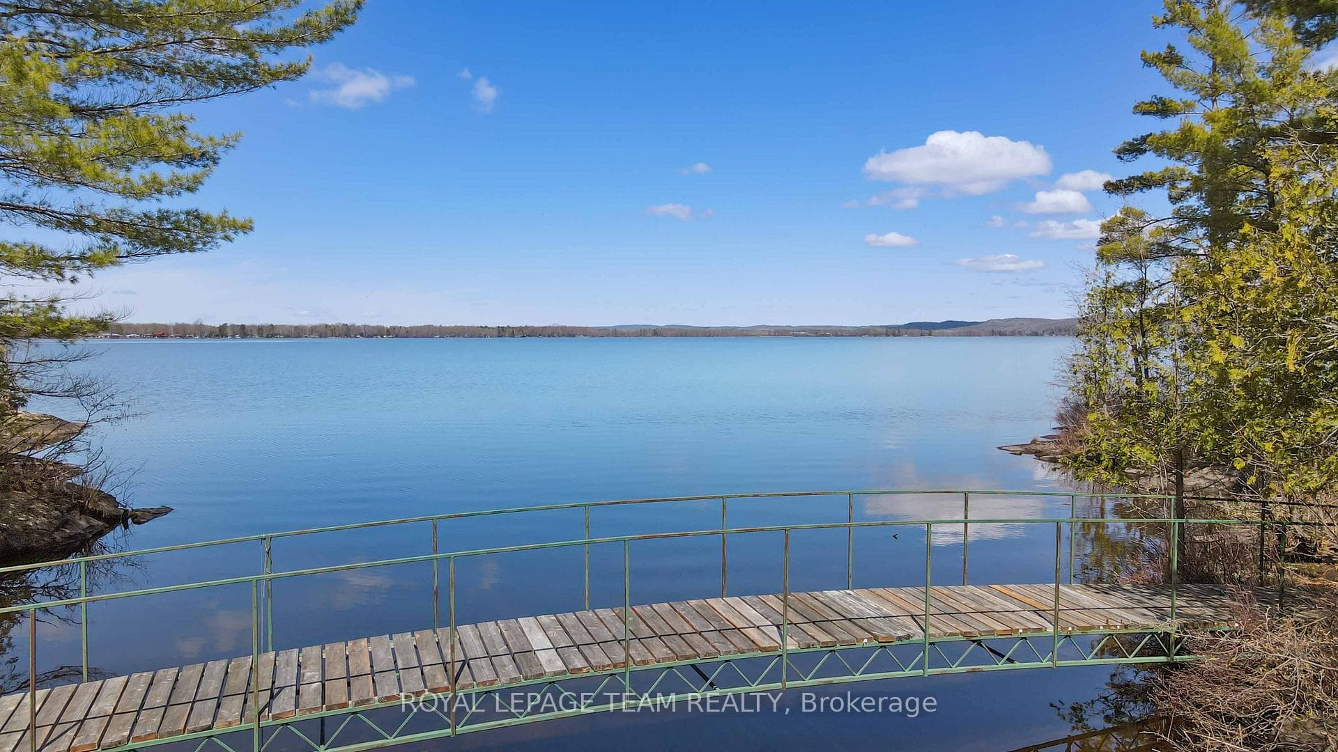 204B Hawkins Drive photo 44