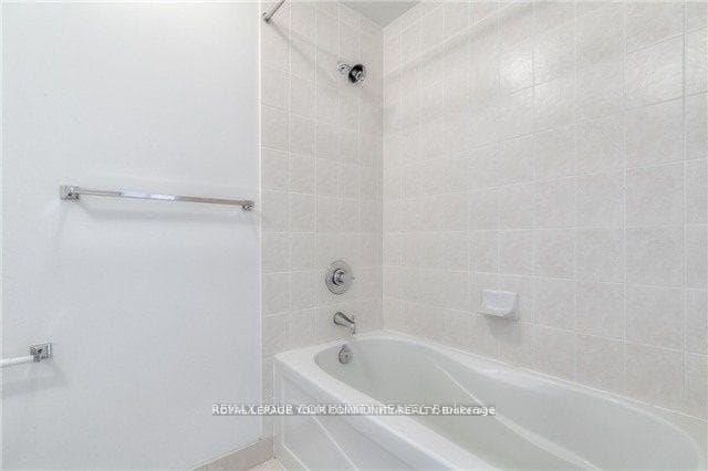 65 Bremner Boulevard Unit 4403 photo 7