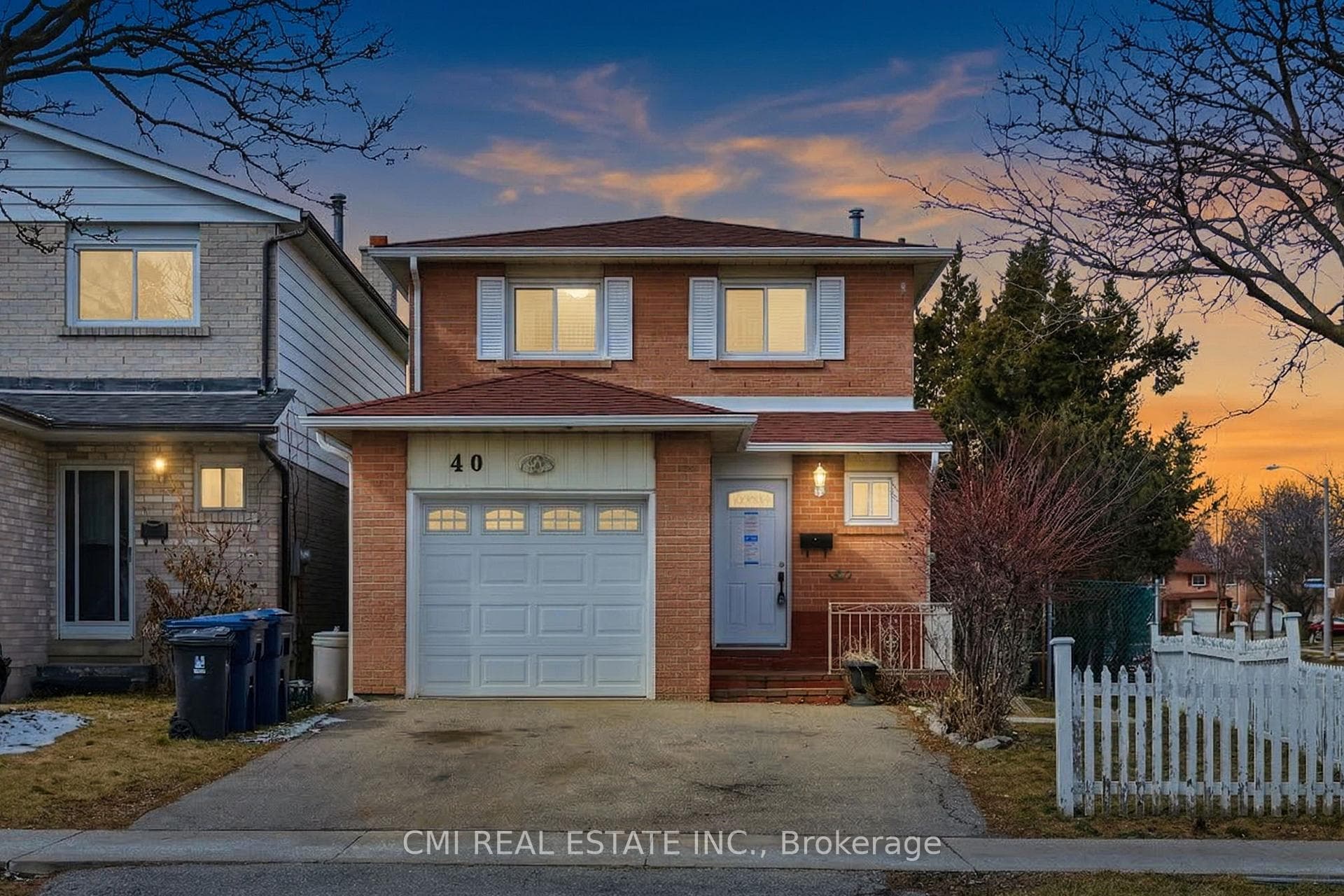 40 Glen Hollow Avenue photo 1