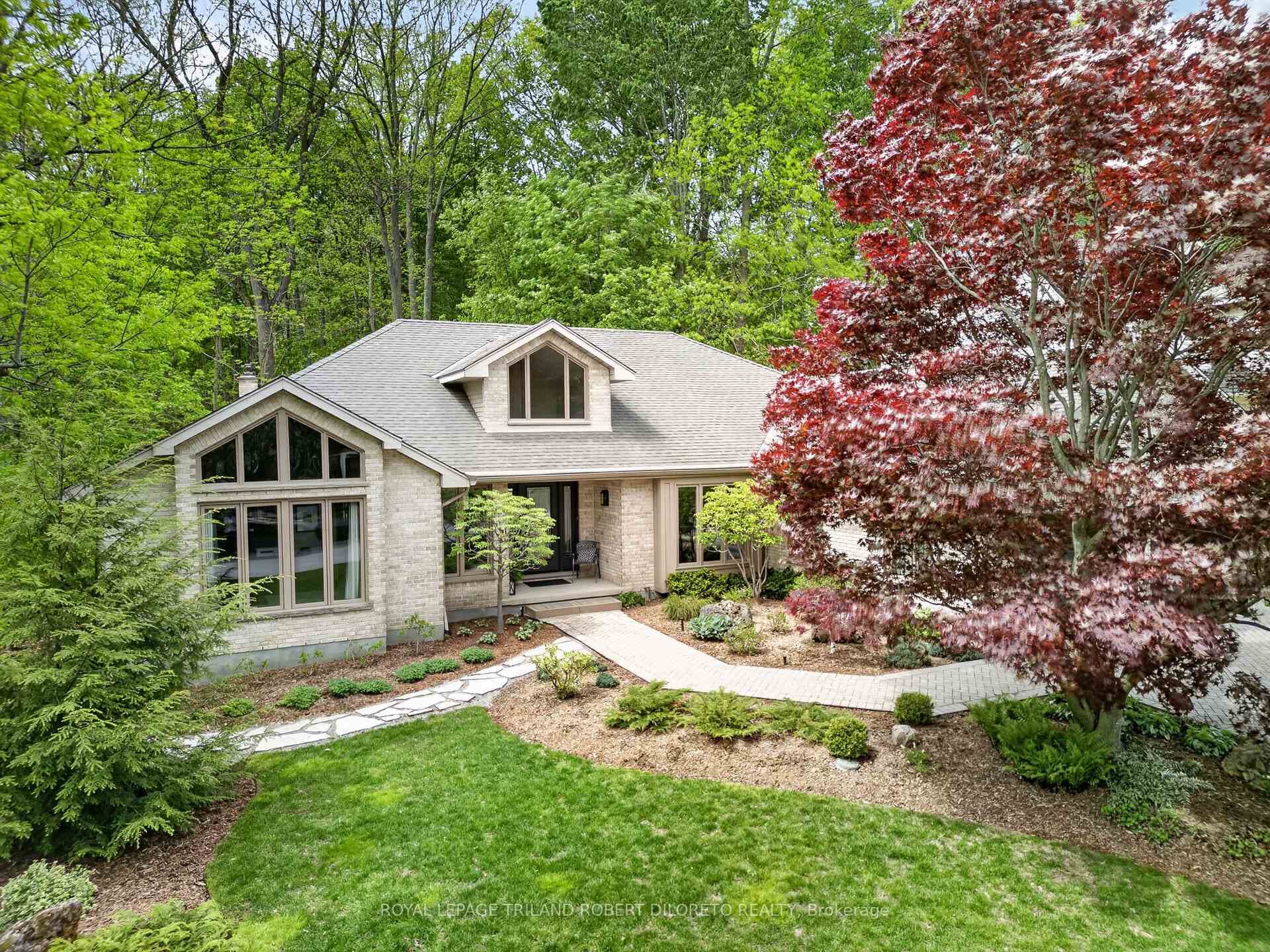 83 Conifer Place photo 37