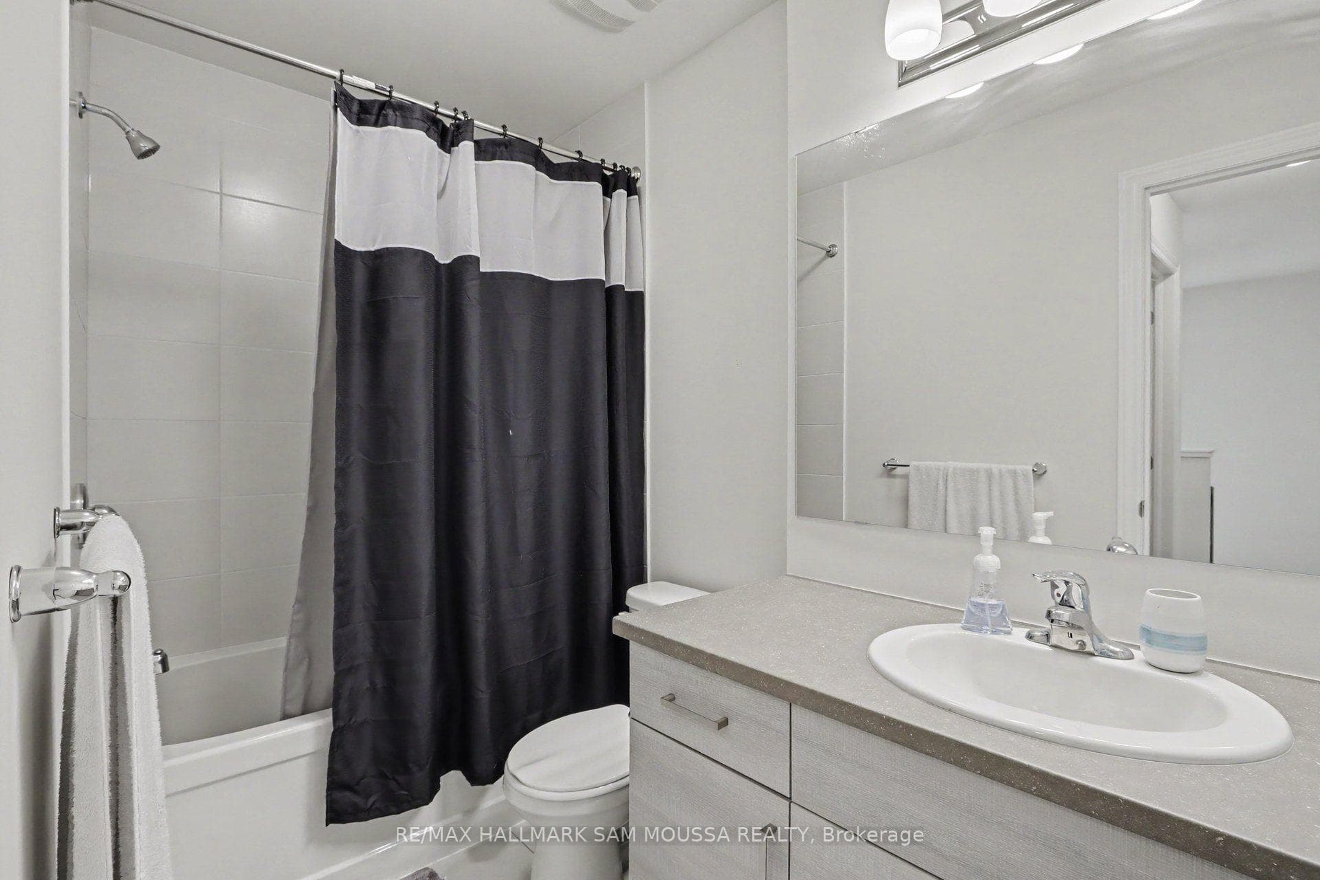 211 Tim Sheehan Place photo 20