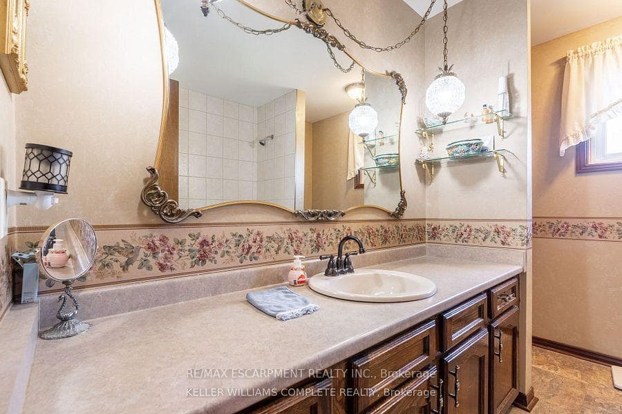 52 Greenmeadow Court photo 14