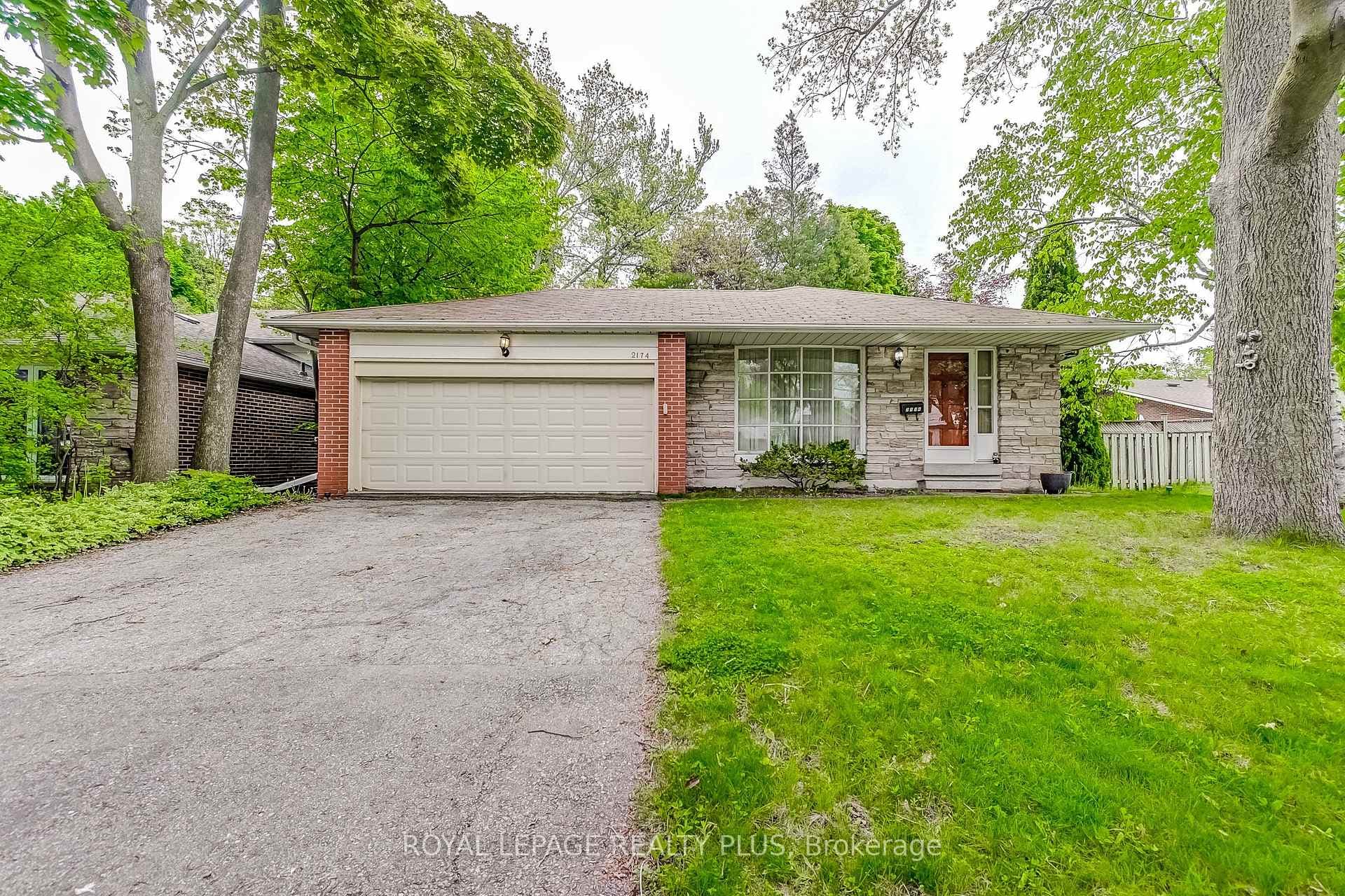 2174 Herridge Drive photo 2