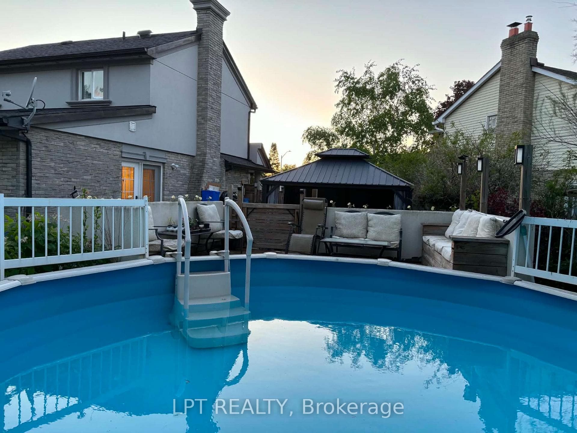 2482 Snowhill Court photo 42