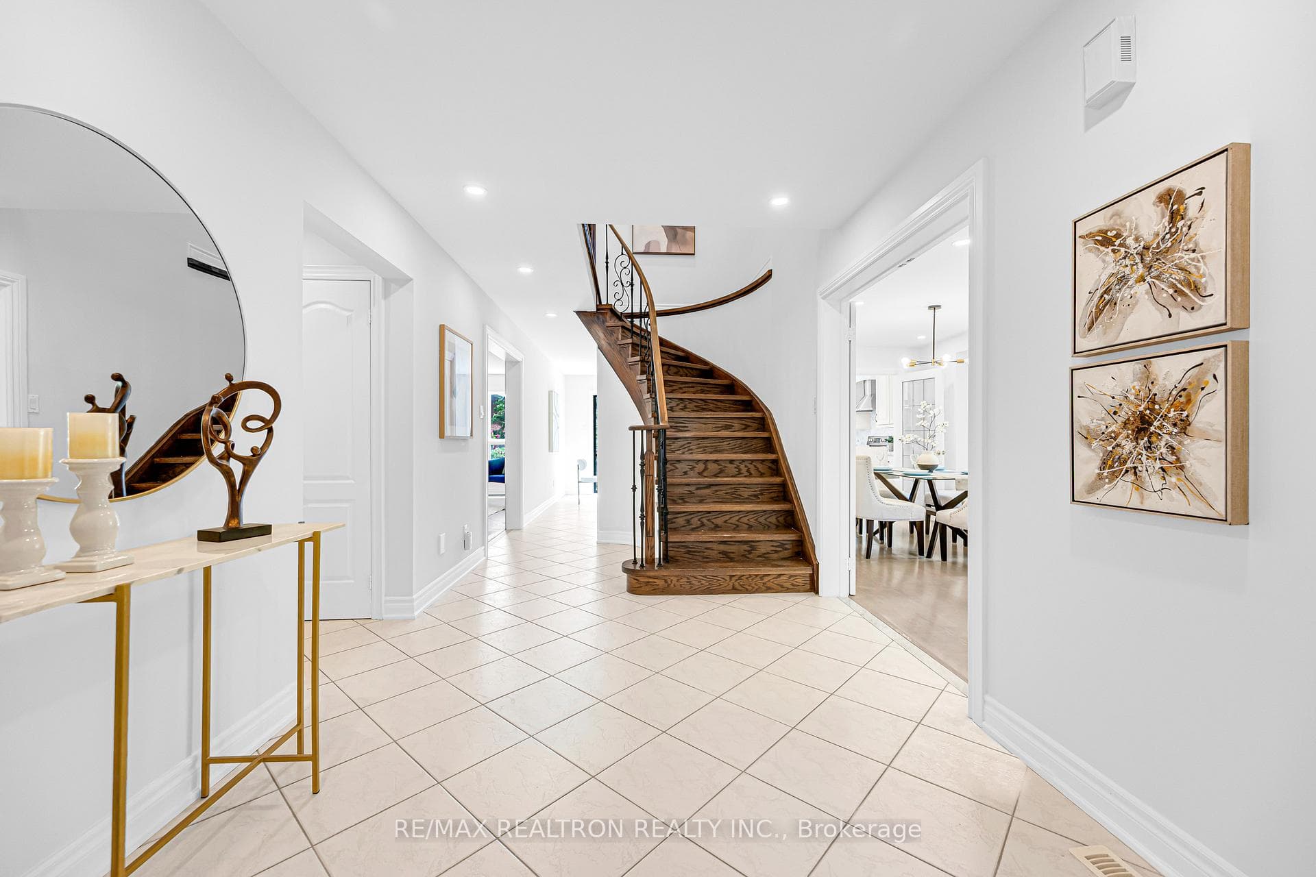 278 Bernard Avenue photo 3