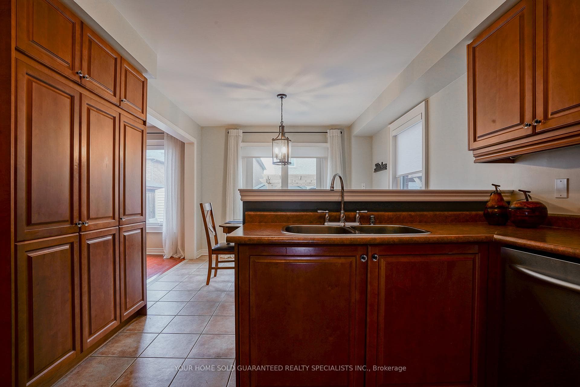 55 Lawren Harris Crescent photo 12