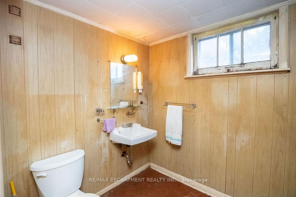 156 East 36th Street photo 38
