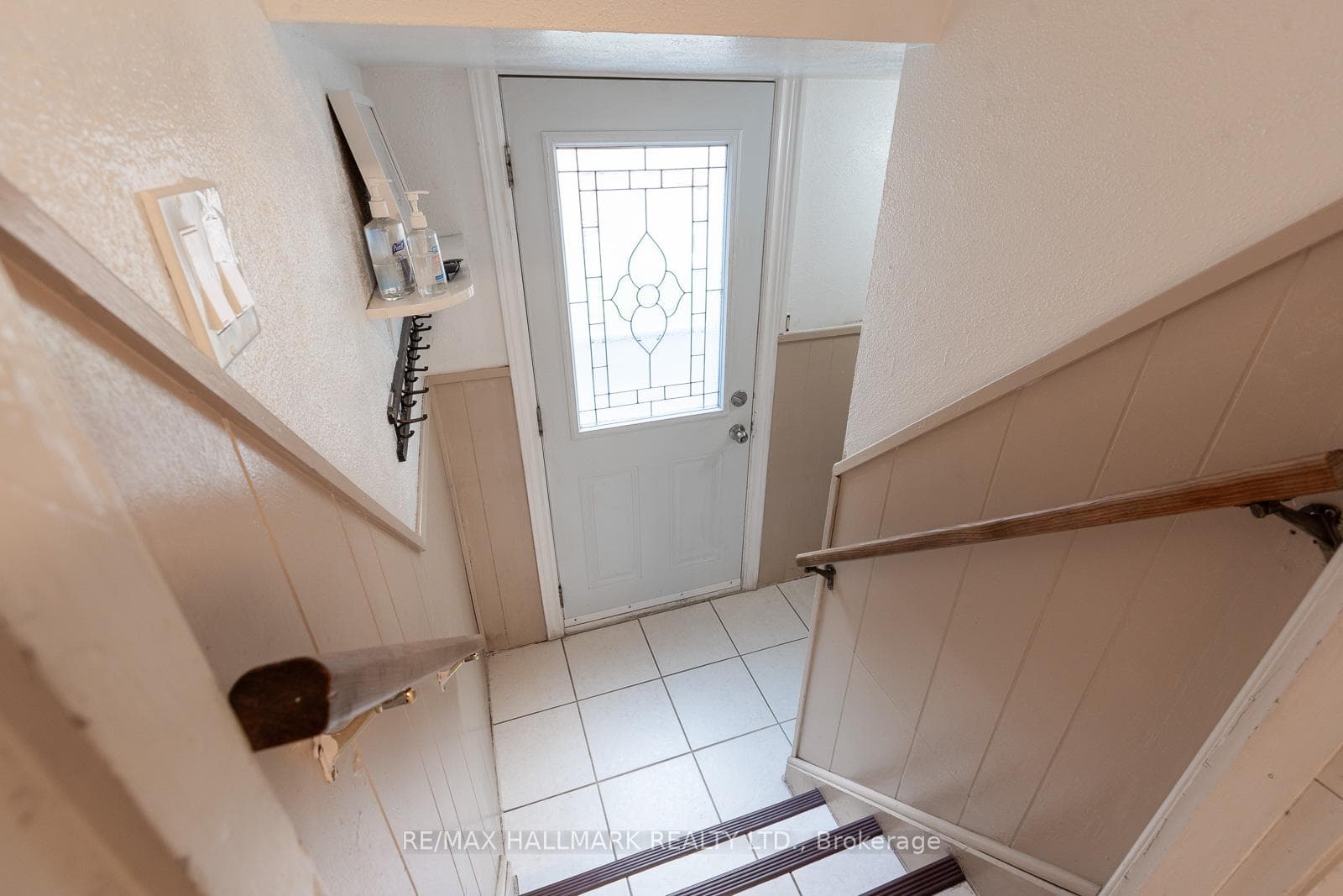 945 Pharmacy Avenue photo 25