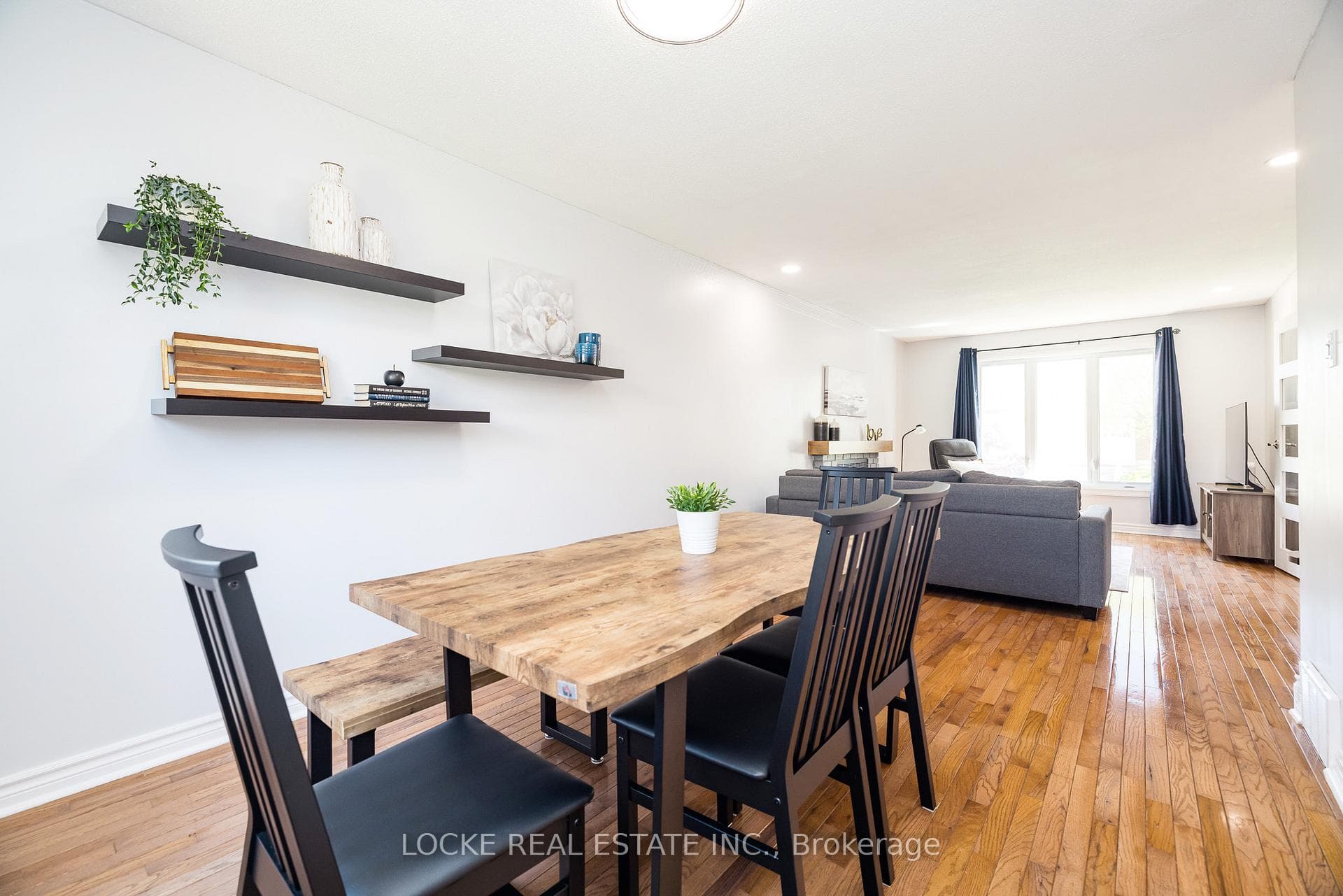 1488 Gaultois Avenue photo 10