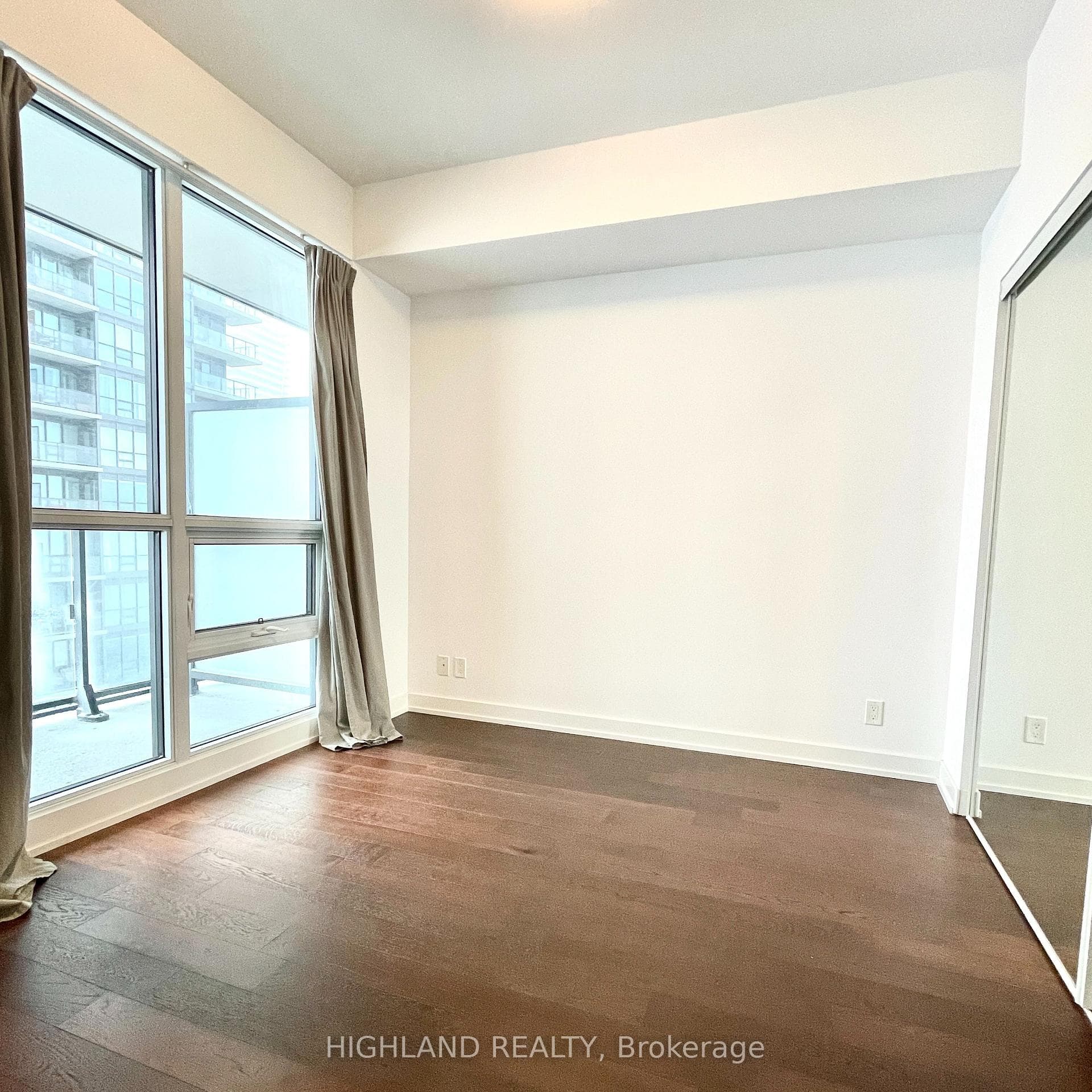 2212 Lake Shore Boulevard Unit 3110 photo 7