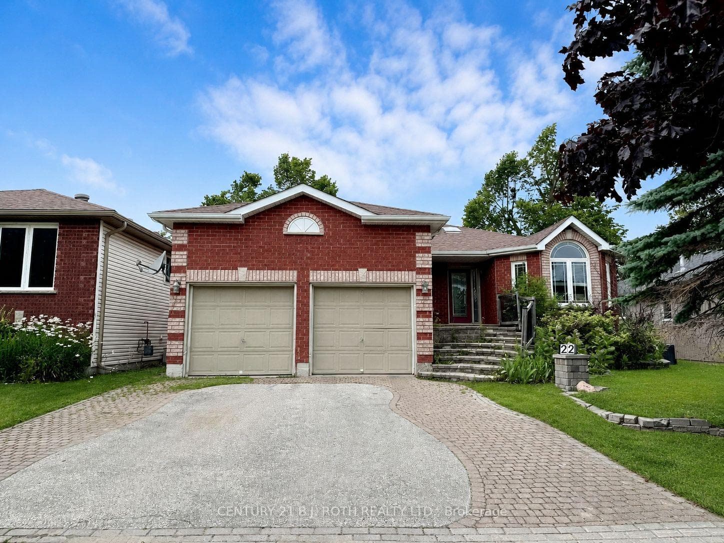 Welcome to 22 Mapleton Avenue!