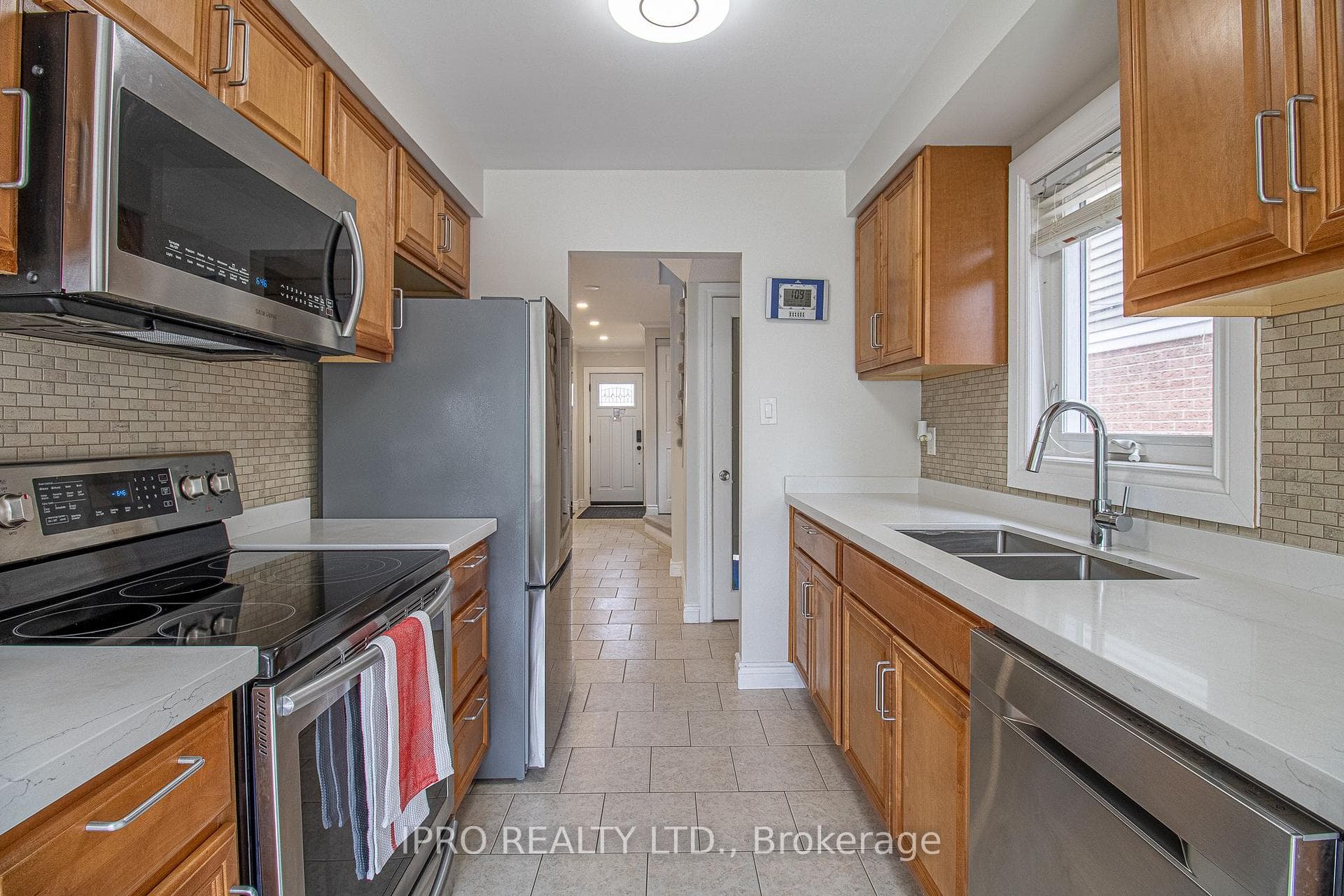 24 Rollo Drive photo 17