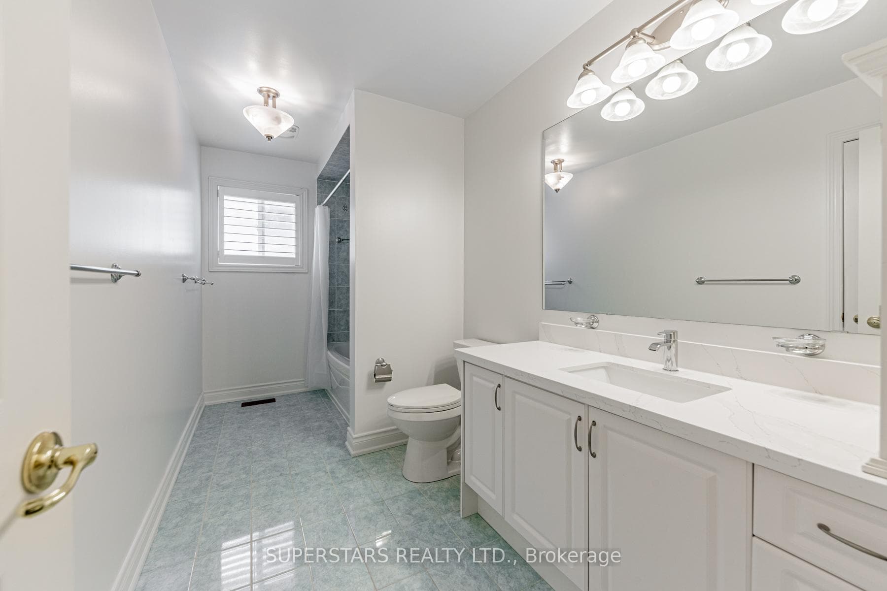 71 Landsdown Crescent photo 20