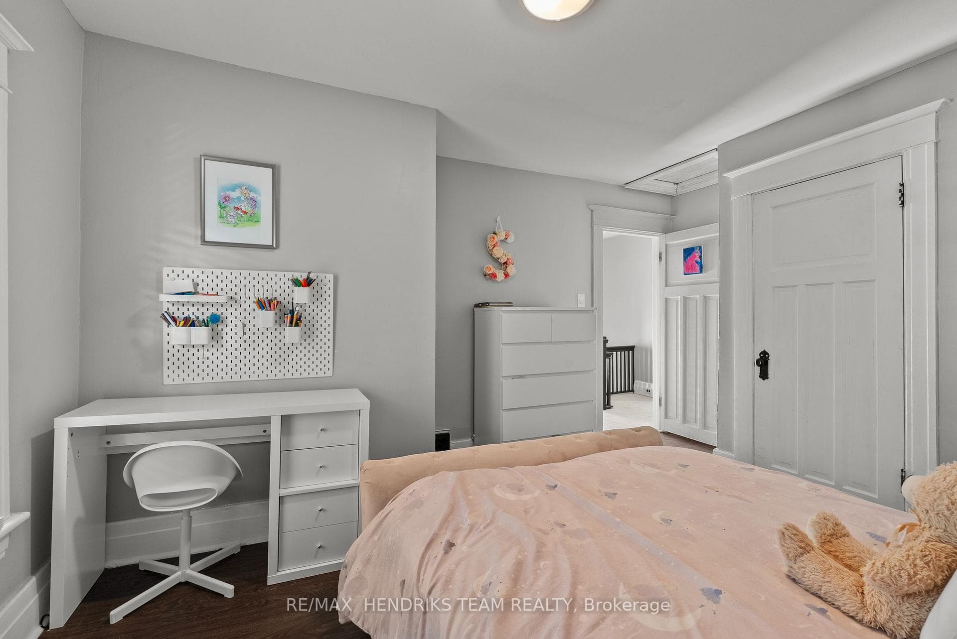 69 Chaplin Avenue photo 23